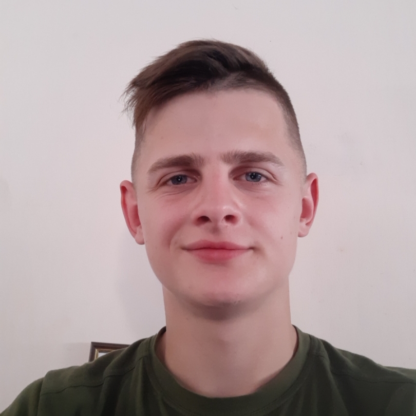 Дмитрий Е.